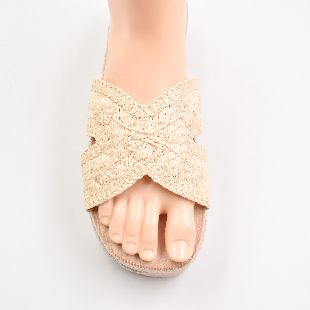 New Popular Hand Knitted Semi-finished pp Raffia Cords Embroidery Shoe Upper Material for Girls Summer Sandals