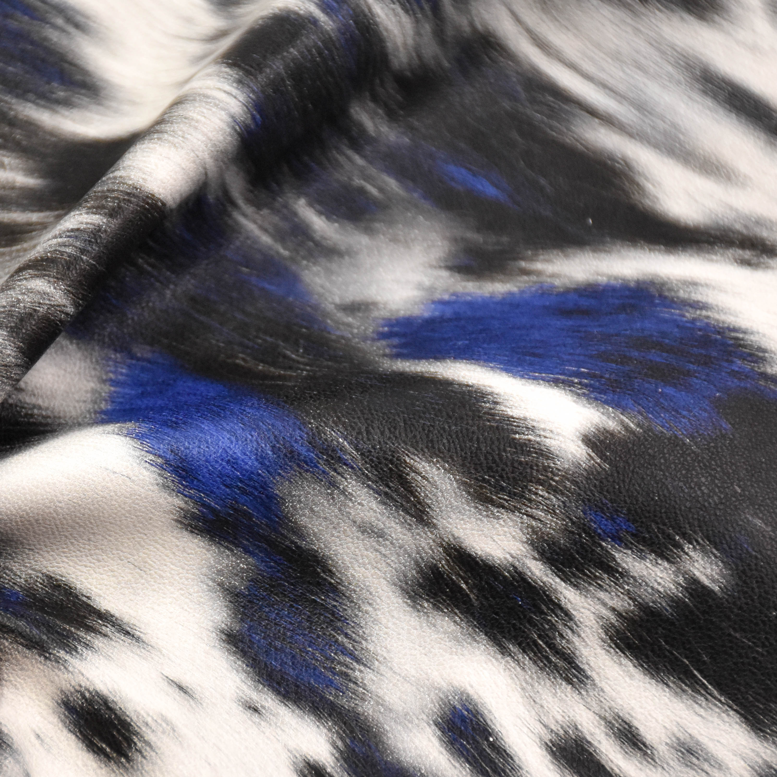Super soft patterned printed PU leather is used for Garment